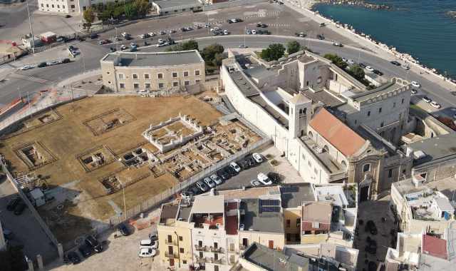 Santa Scolastica e San Pietro: l dove  possibile ripercorrere la storia pi antica di Bari